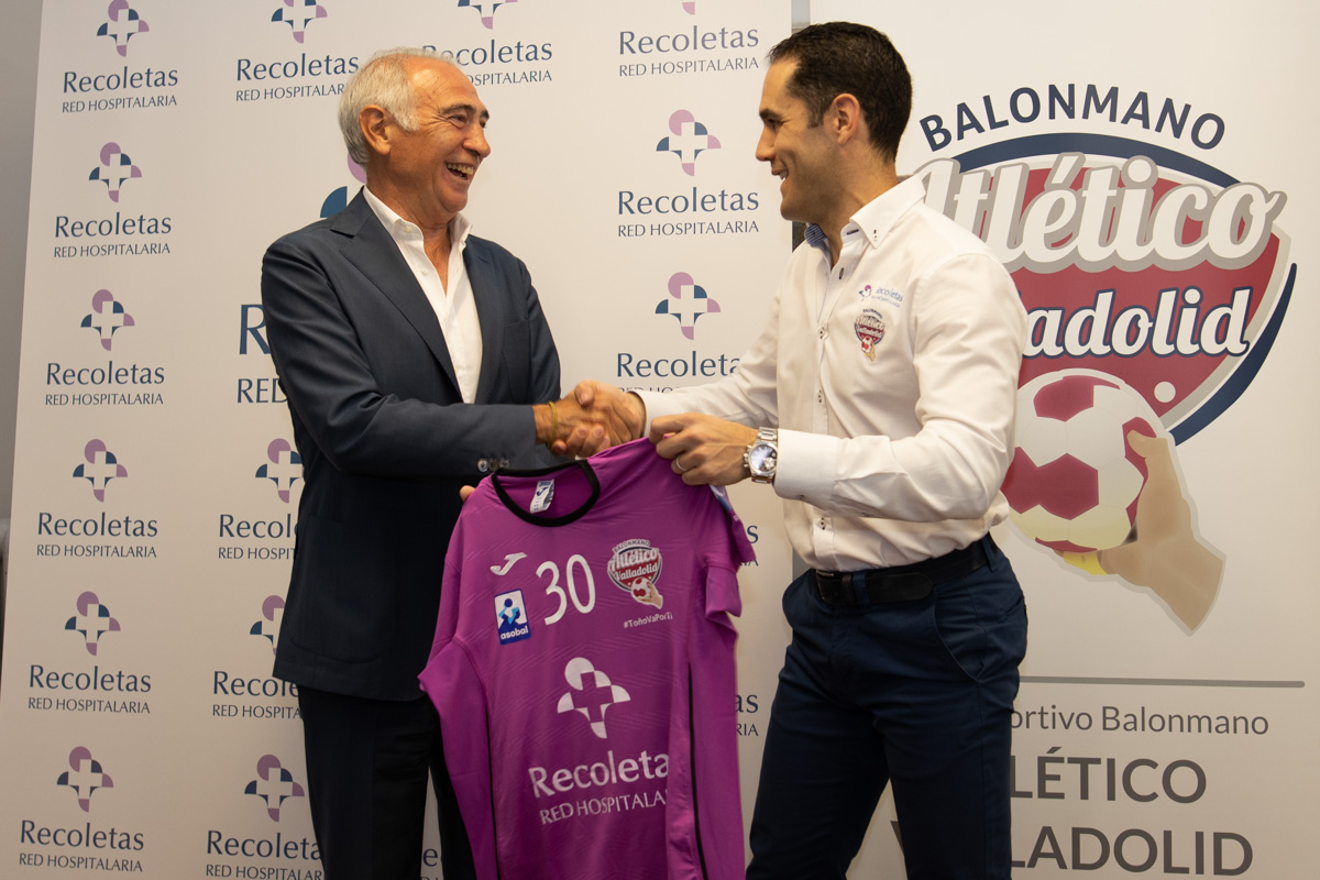 Atlético Valladolid celebra la renovación de su acuerdo de patrocinio con Recoletas | Galería 2 / 5