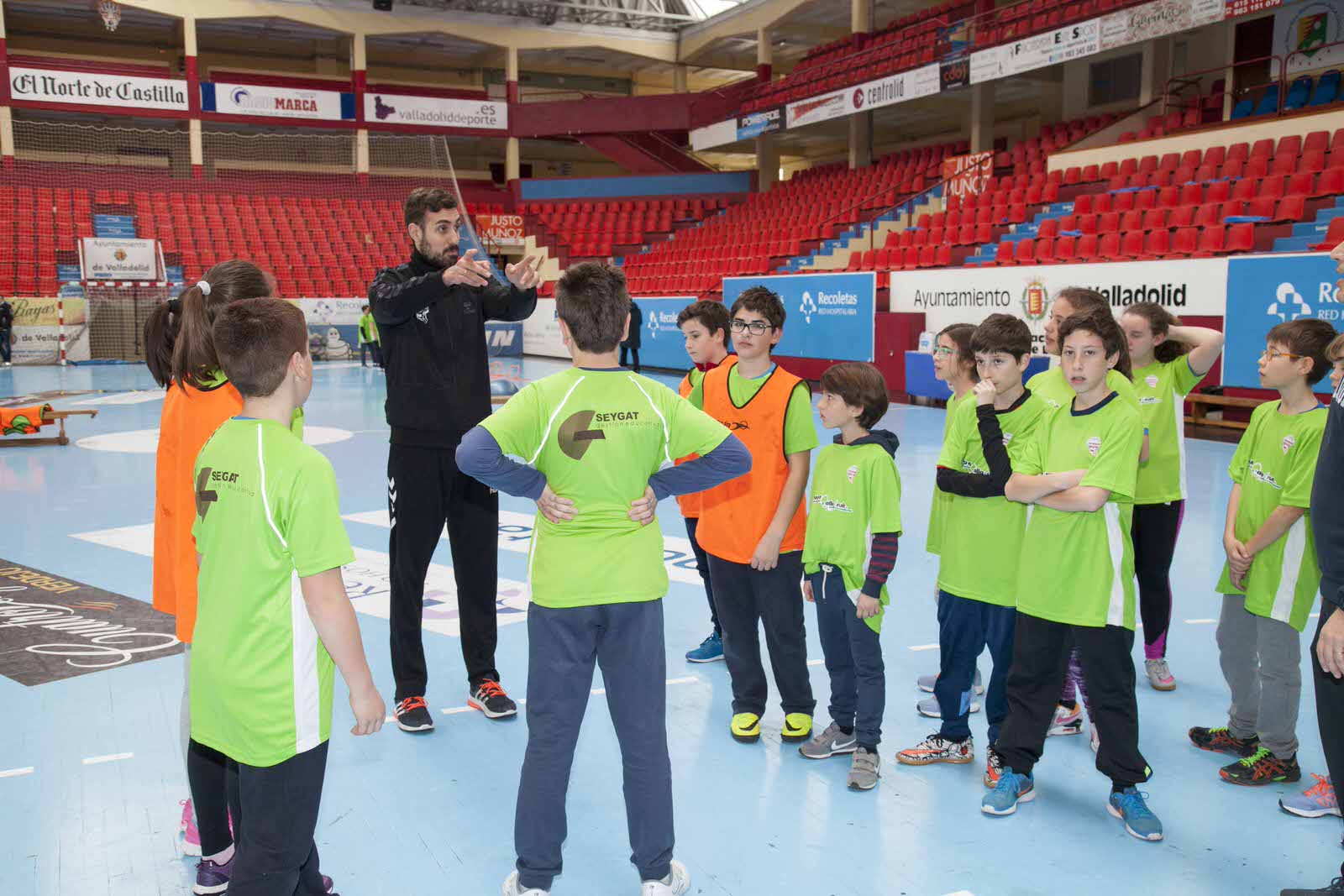 El club lanza la campaña ‘Hábitos y vida saludable con el Recoletas Atlético Valladolid’ para fomentar un estilo de vida más sano | Galería 3 / 24