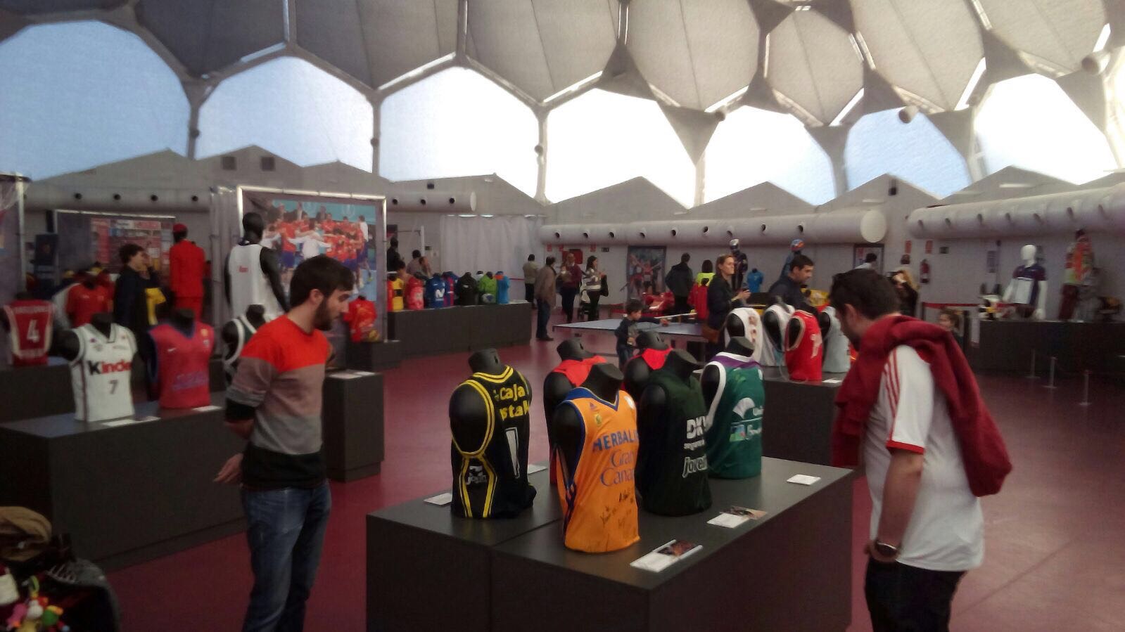 El Recoletas Atlético Valladolid participa en la exposición del Museo del Deporte en la Cúpula del Milenio | Galería 1 / 1