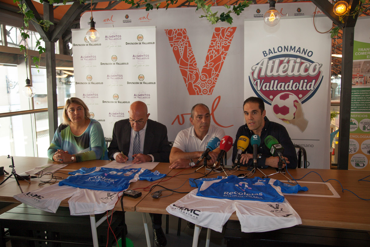 El Atlético Valladolid se une al Mercado del Val y Alimentos de Valladolid para difundir hábitos y alimentación saludables | Galería 8 / 24