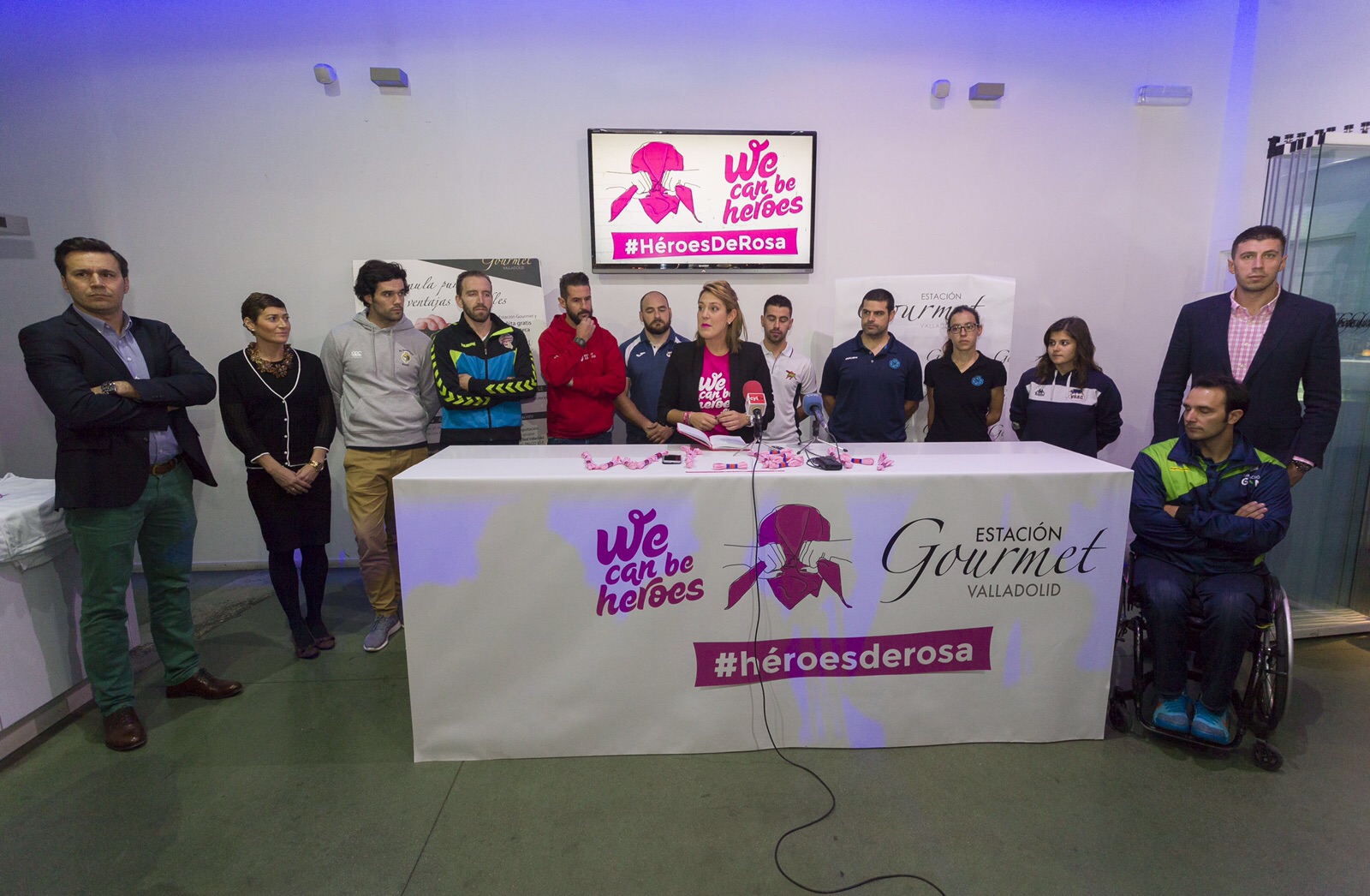 El Atlético Valladolid Recoletas colabora con la asociación de ayuda a enfermos de cáncer We can be heroes